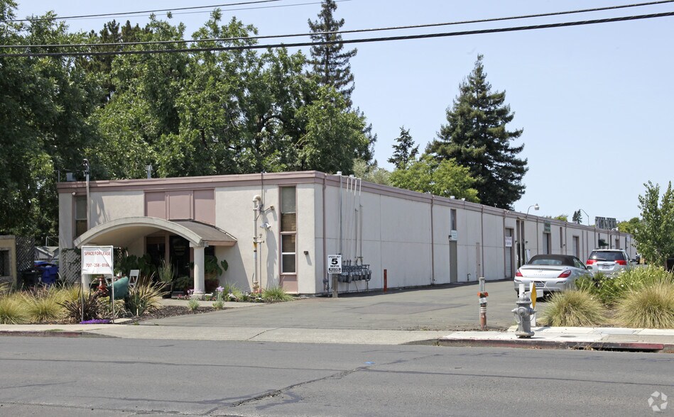 More Photos Of 3149 California Blvd, Napa Warehouse For Lease