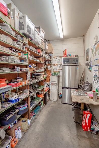 More Photos Of 12211 Hadley St, Whittier Auto Repair For Sale