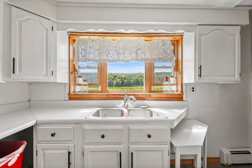 More Photos Of 2010-2012 Clayton Mill Rd, Mill River Specialty For Sale