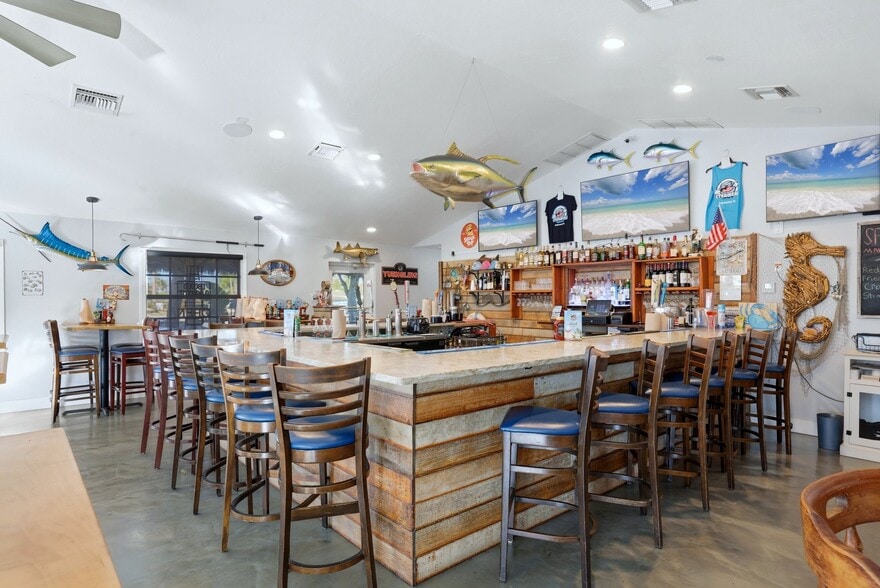 More Photos Of 2901 Placida Rd, Englewood Restaurant For Sale