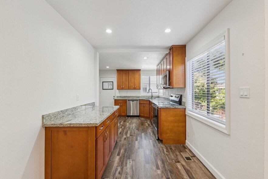 More Photos Of 3851 Vineyard Ave, Pleasanton Multifamily For Sale