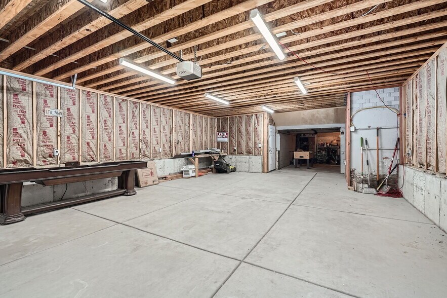 More Photos Of 4009 W 52nd Ave, Denver Specialty For Sale