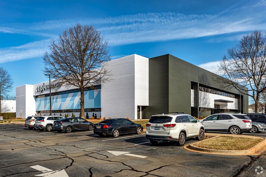 More Photos Of 1001 Keys Dr, Greenville Medical For Lease