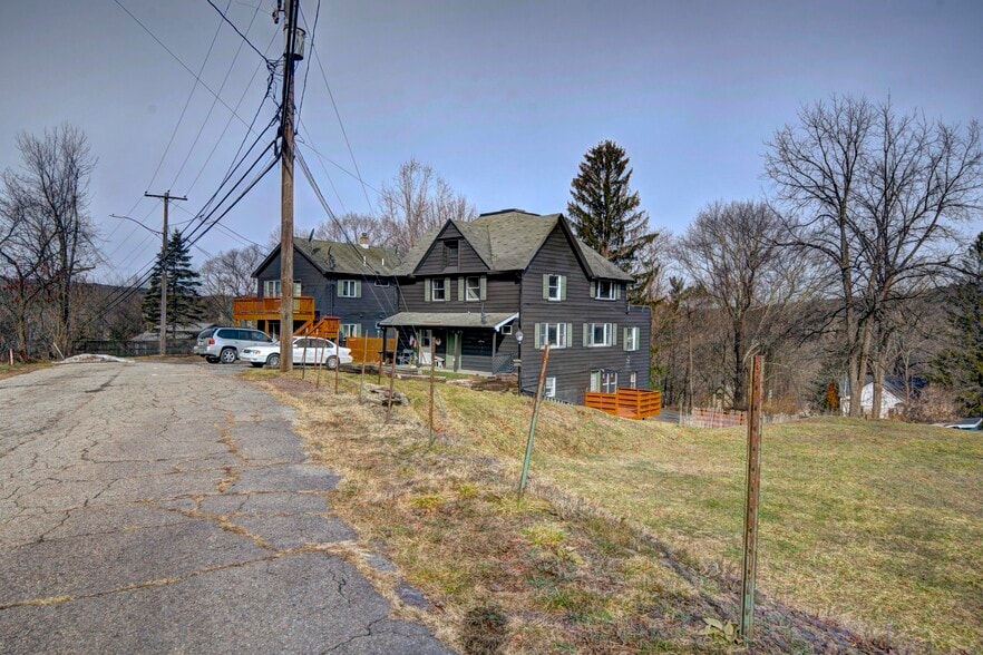 More Photos Of 141 Bellemonte Ave, Hawley Apartments For Sale