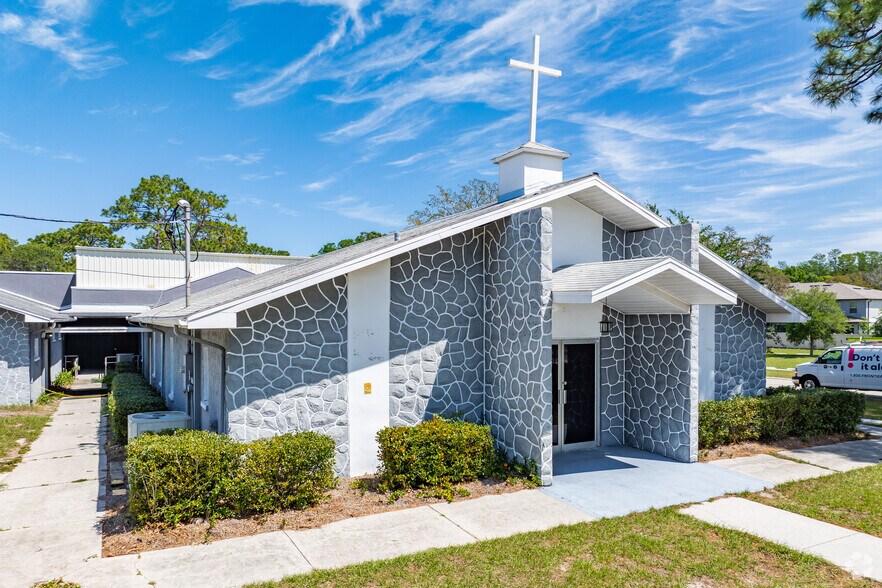 Primary Photo Of 5015 Darlington Rd, Holiday Religious Facility For Lease