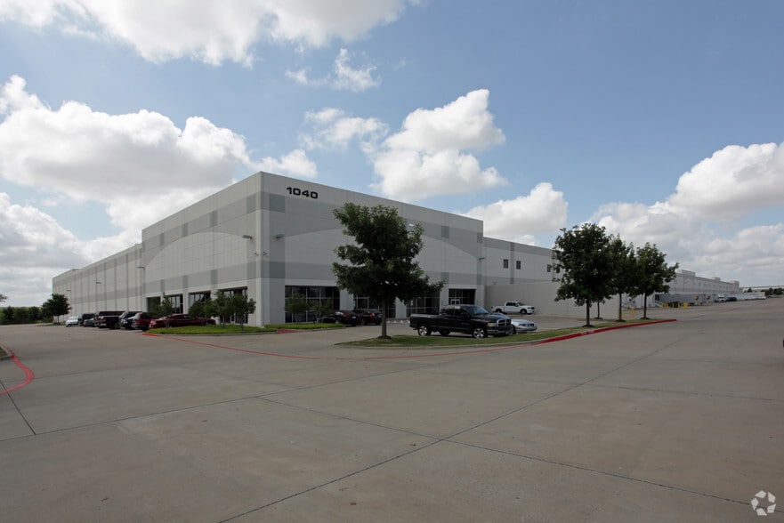 Primary Photo Of 1040 Trade Ave, Dallas Distribution For Lease