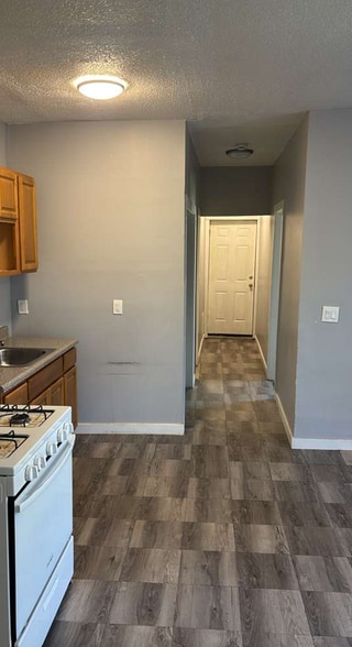 More Photos Of , Hartford Unknown For Sale