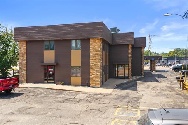 Primary Photo Of 3273 Church St, Stevens Point Office For Sale