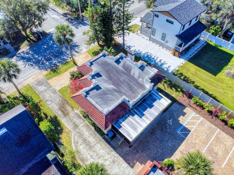 More Photos Of 215 Washington st, New Smyrna Beach Office Residential For Sale