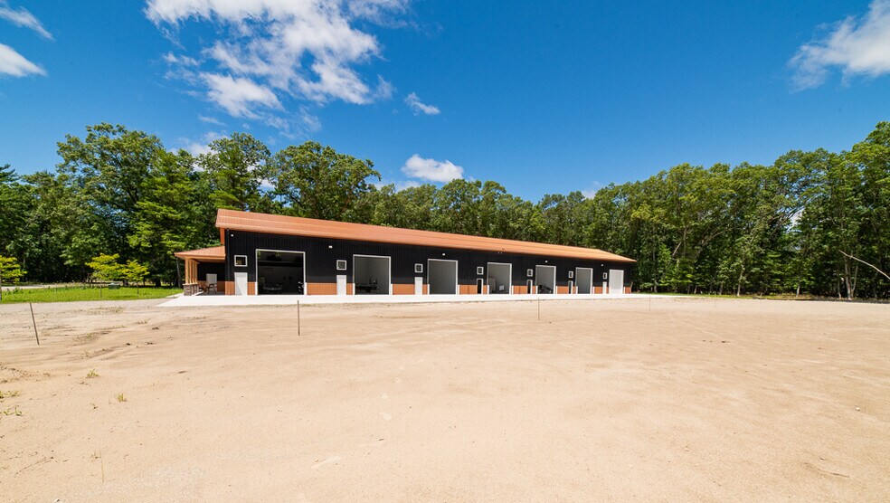 More Photos Of 5070 Industrial Park Dr, Montague Self Storage For Sale