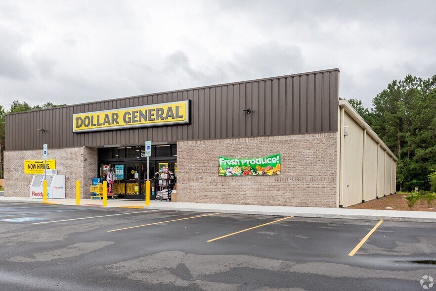 Primary Photo Of Dollar General - 106 3rd Street, Wortham Freestanding For Sale