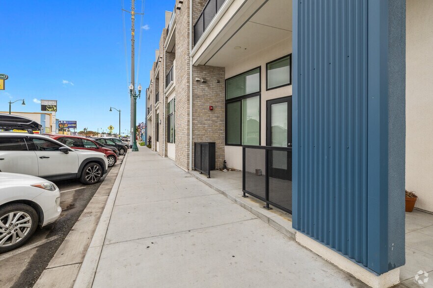 More Photos Of 611 Highland Ave, National City Apartments For Lease