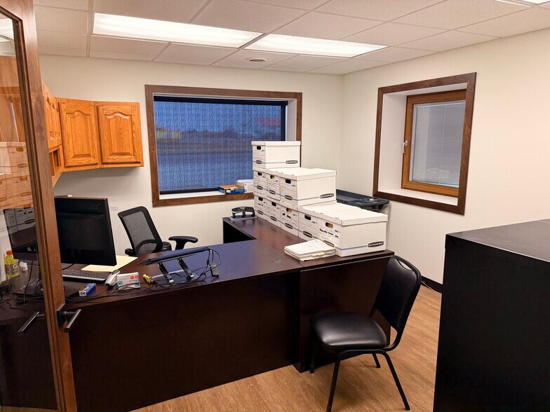 More Photos Of 5936 53rd Ave, Fargo Warehouse For Sale