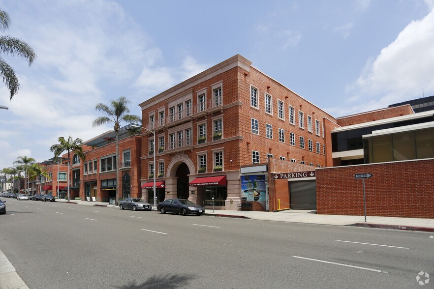 Primary Photo Of 416 N Bedford Dr, Beverly Hills Medical For Lease