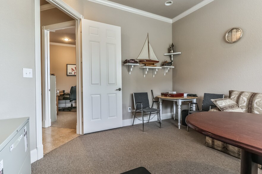 More Photos Of 5501 Louetta Rd, Spring Office For Sale