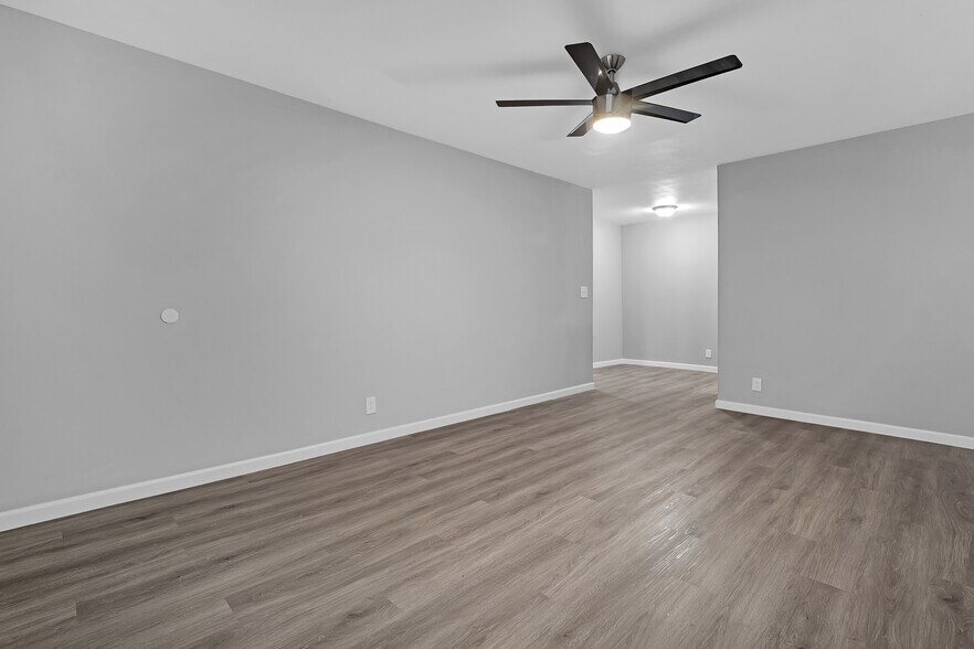 More Photos Of 4747 S Darlington Ave, Tulsa Apartments For Sale