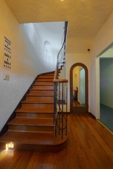 More Photos Of 158 Central Ave, Salinas Office Residential For Sale