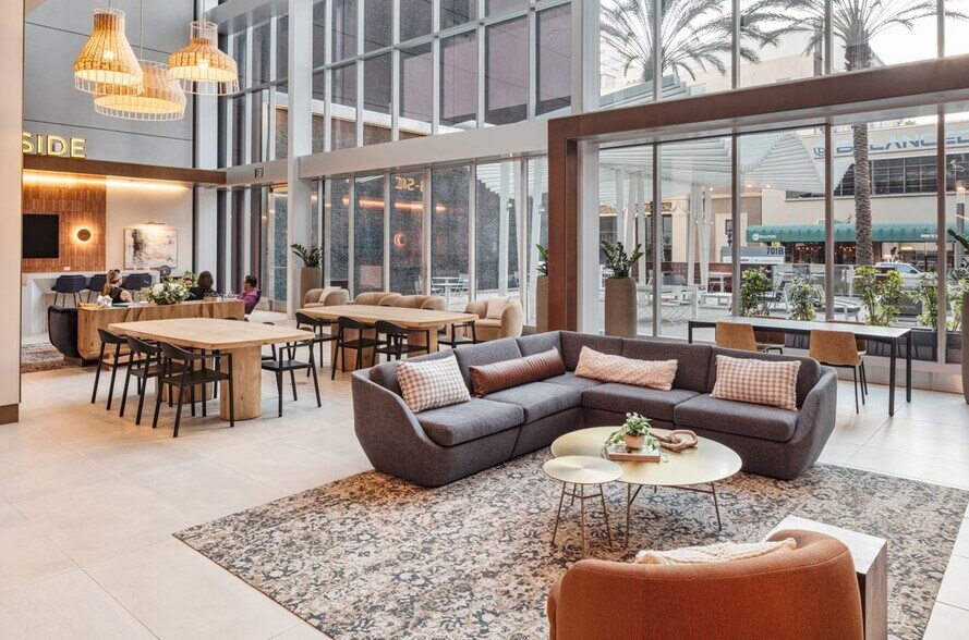 More Photos Of 701 B St, San Diego Office For Sale