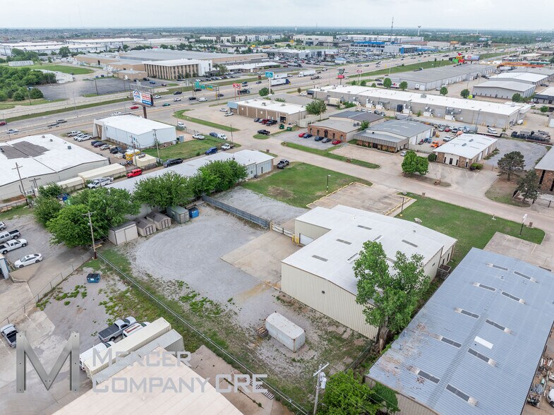 More Photos Of 813 SE 84th St, Oklahoma City Manufacturing For Sale