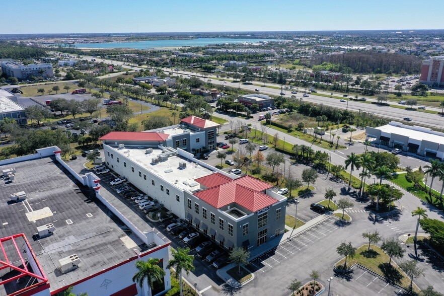 More Photos Of 9961 Interstate Commerce Dr, Fort Myers Storefront Retail Office For Lease