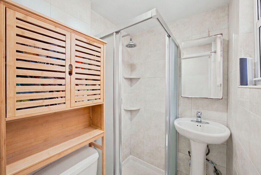 More Photos Of 332 Manhattan Ave, Brooklyn Apartments For Sale