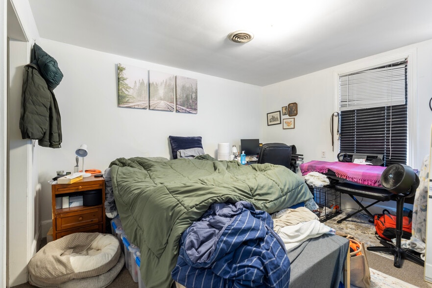 More Photos Of 176 Williams St, Providence Apartments For Sale