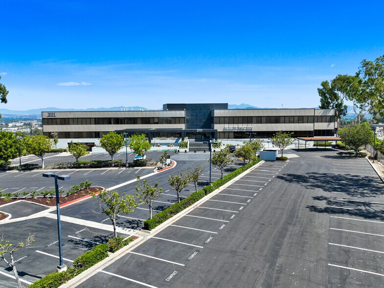 More Photos Of 3111 N Tustin Ave, Orange Office For Lease