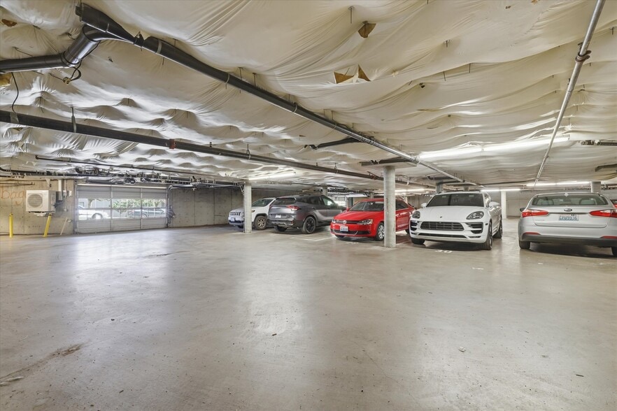 More Photos Of 8320 Lake City Way NE, Seattle Apartments For Sale