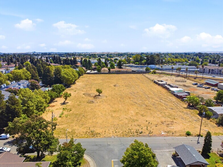 More Photos Of 1798 Blossom Ave, Fairfield Land For Sale