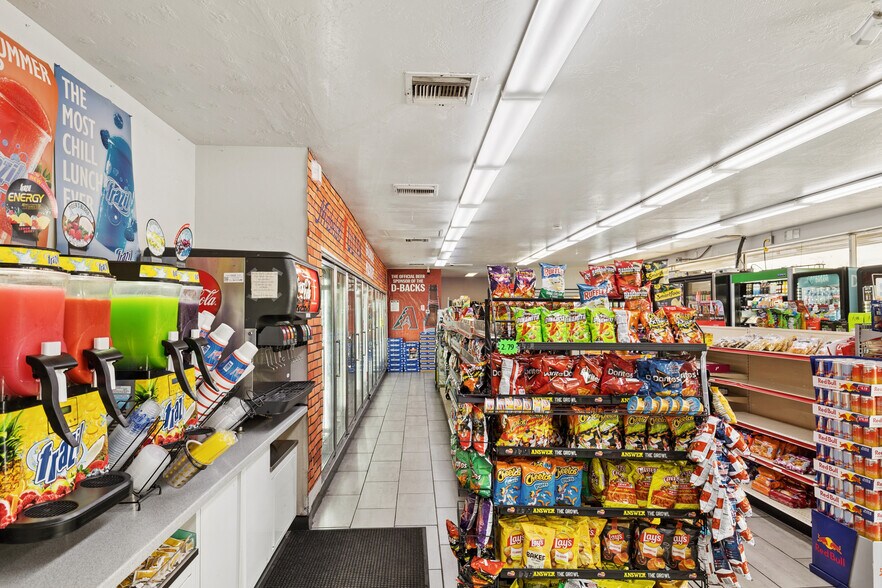 More Photos Of 320 W Florence Blvd, Casa Grande Convenience Store For Sale