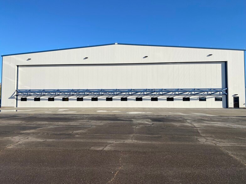 More Photos Of 5175 Old Airport Rd, Hazle Township Airplane Hangar For Lease