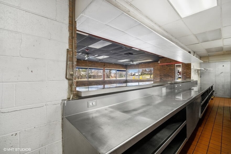 More Photos Of 1820 W Irving Park Rd, Schaumburg Fast Food For Sale