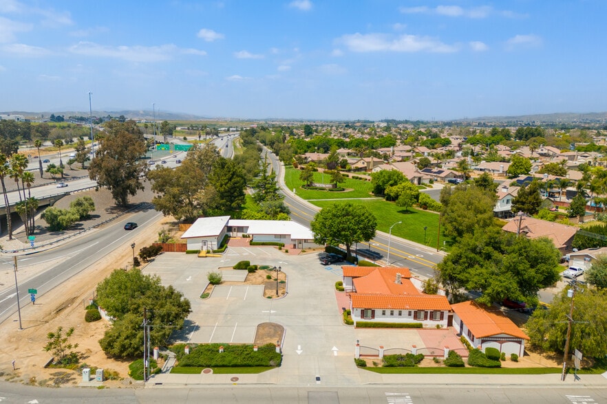 More Photos Of 635 Veile Ave, Beaumont Office For Sale