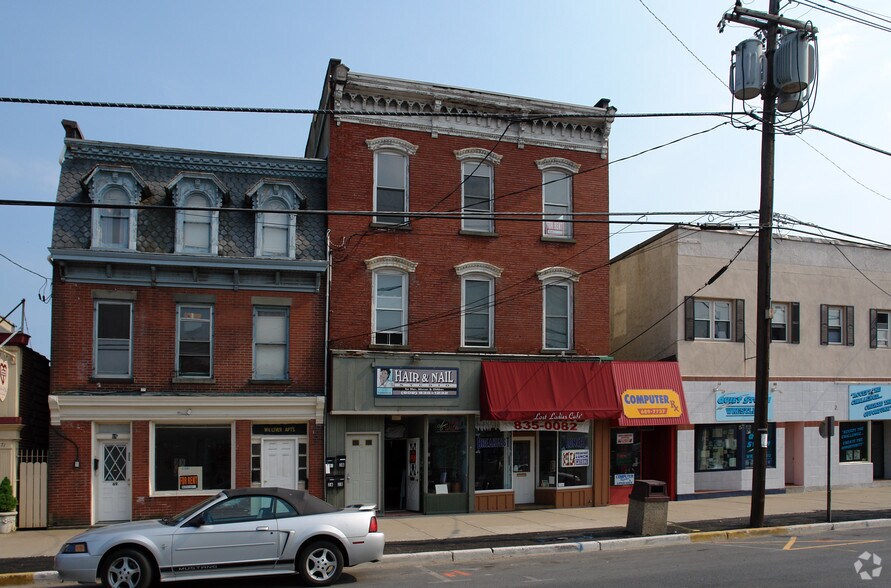 More Photos Of 65 E Washington Ave, Washington Apartments For Lease