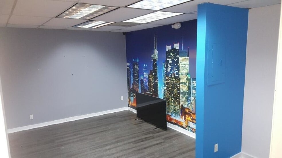 More Photos Of 3000 SW 4th Ave, Fort Lauderdale Flex For Lease
