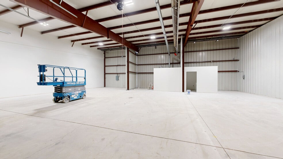 More Photos Of 3805 Carson Ave, Evans Warehouse For Lease