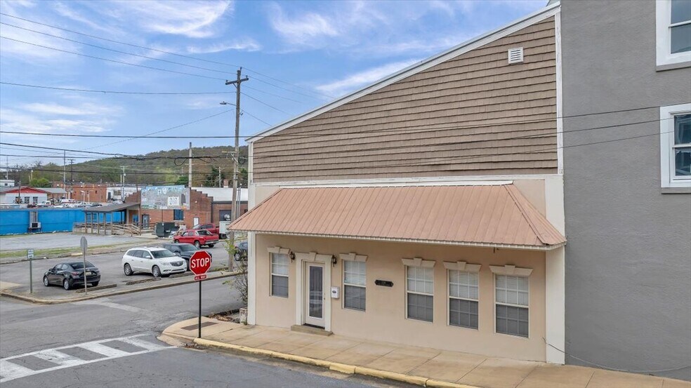 Primary Photo Of 106 W Laurel St, Scottsboro Office Residential For Sale