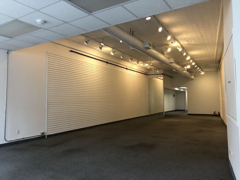 More Photos Of 20 Atlantic Ave, Lynbrook Storefront Retail Office For Lease