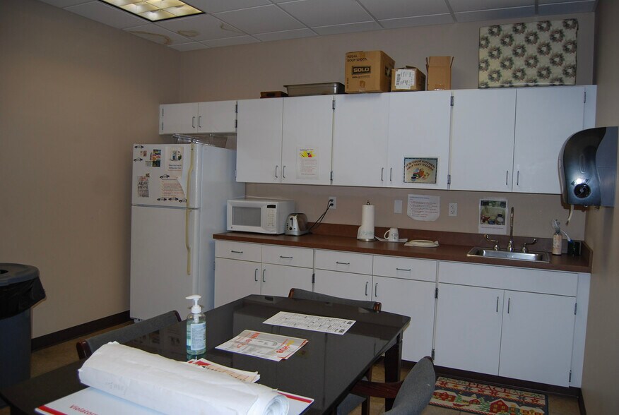 More Photos Of 4708 NW Capital Cir NW, Tallahassee Flex For Sale