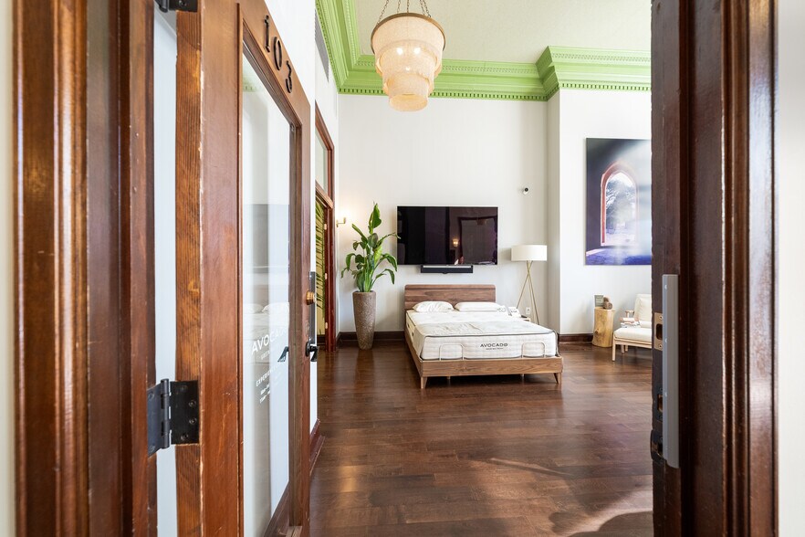 More Photos Of 12-14 Hudson Pl, Hoboken Office For Sale