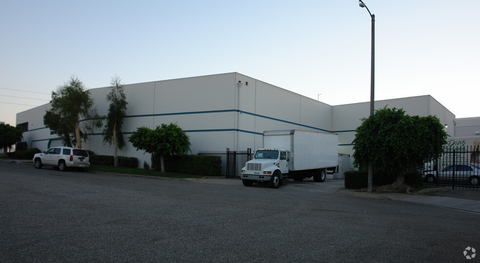 More Photos Of 1195 W Victoria St, Compton Warehouse For Lease