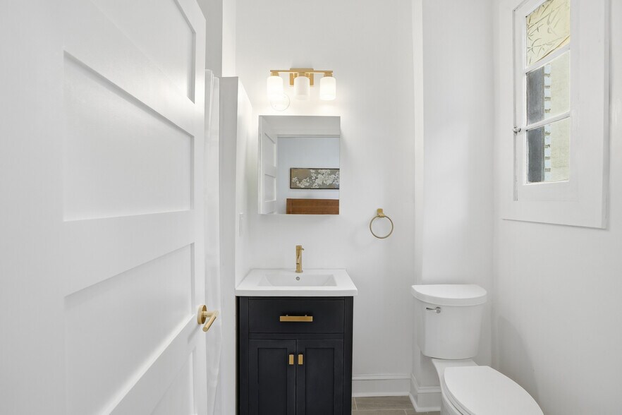 More Photos Of 313 C St SE, Washington Multifamily For Sale