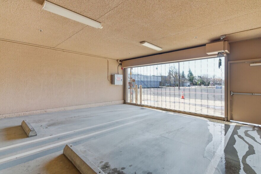 More Photos Of 717 16th St, Modesto Office For Lease