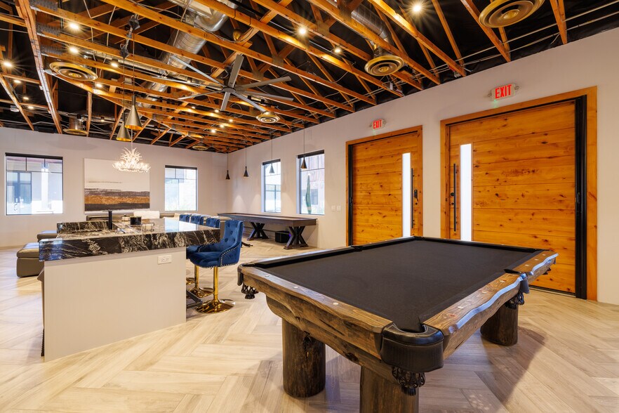 More Photos Of 7100 E Cave Creek Rd, Cave Creek Office Residential For Lease