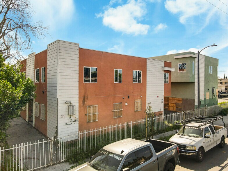 More Photos Of 6500 S Main St, Los Angeles Apartments For Sale