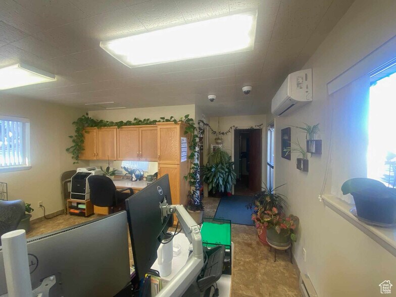 More Photos Of 184 Center st, Duchesne Office For Sale