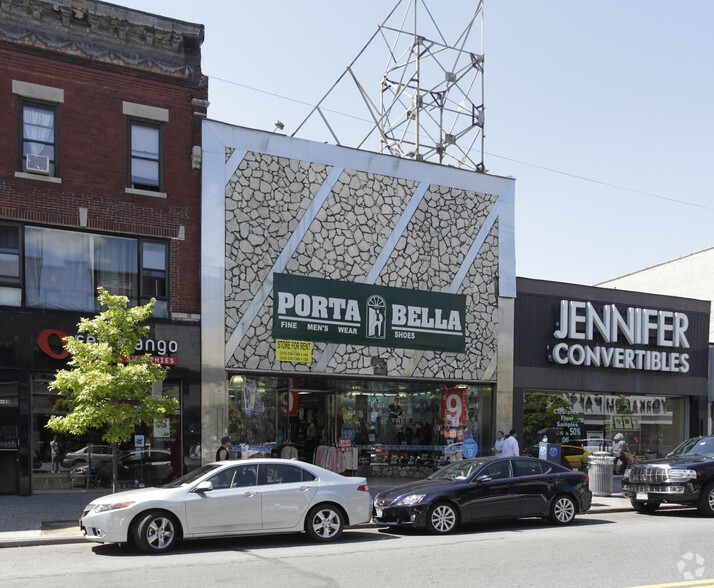 Primary Photo Of 30-56 Steinway St, Long Island City Storefront For Lease