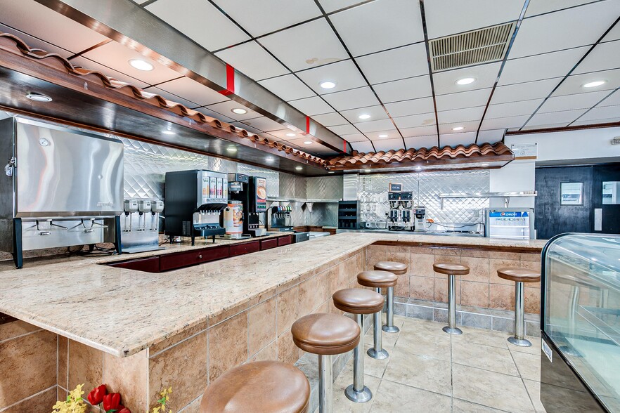 More Photos Of 3126 Woodbridge Ave, Edison Restaurant For Lease