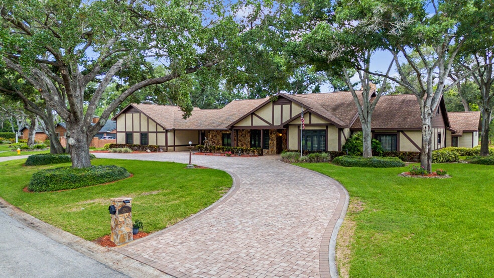 Primary Photo Of 2160 Laurence Dr, Clearwater Office For Sale