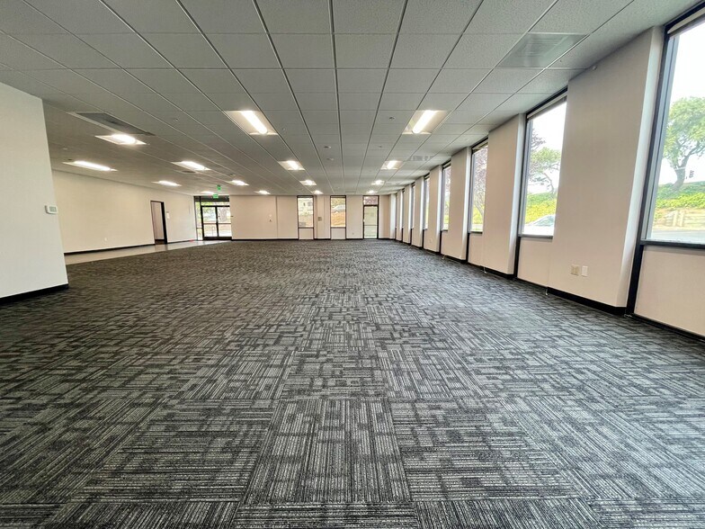 More Photos Of 1051-1099 Sneath Ln, San Bruno Light Distribution For Lease
